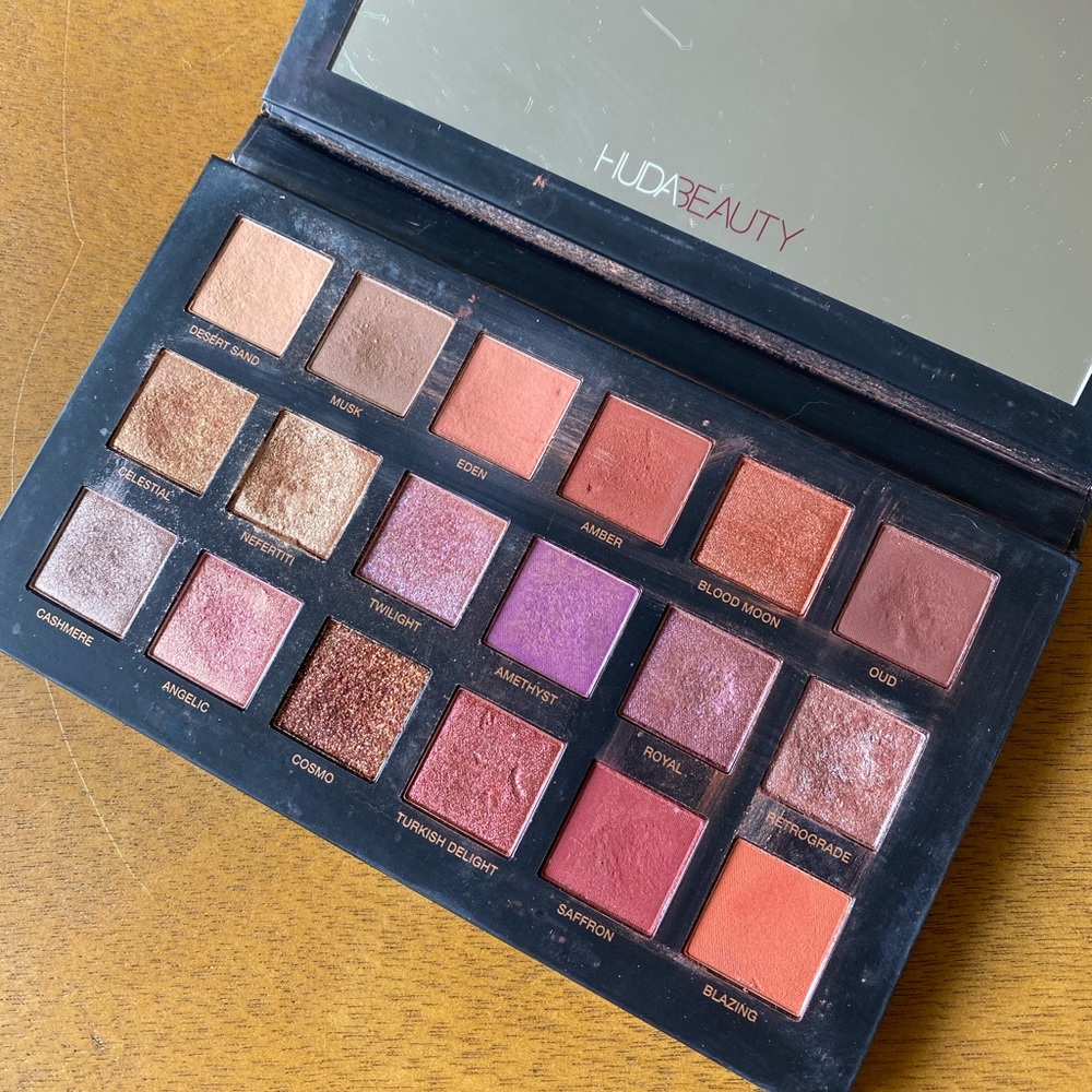 HUDA Beauty Desert Dusk Palette